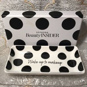 Sephora ceramic jewelry dish. Black and white.